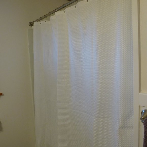 White fabric waffle weave shower curtain - Picture 2 of 4